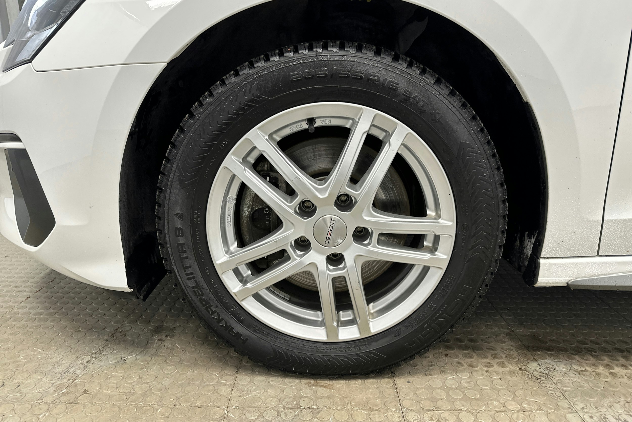 valkoinen Audi A3 2021 kuva 9.