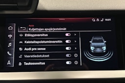 valkoinen Audi A3 2021 kuva 25.