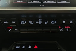 valkoinen Audi A3 2021 kuva 26.