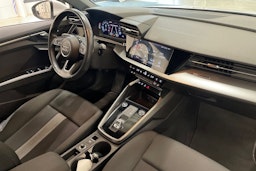 valkoinen Audi A3 2021 kuva 15.