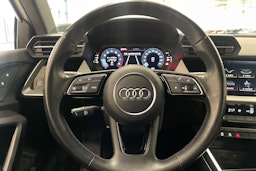 valkoinen Audi A3 2021 kuva 16.