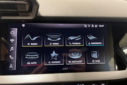 valkoinen Audi A3 2021 kuva 23.