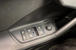 Musta Audi A3 2021 kuva 27.