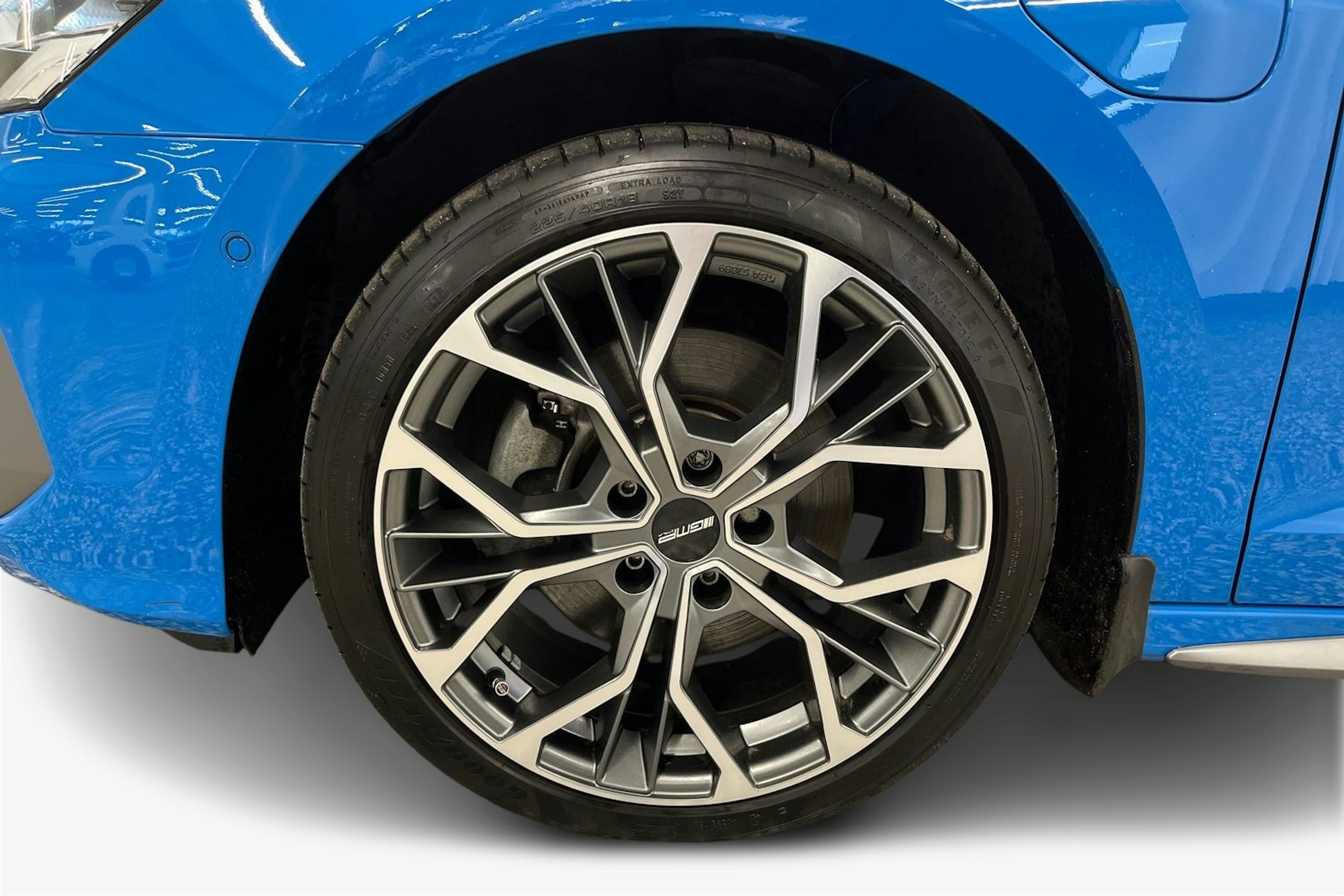 sininen Audi A3 2021 kuva 11.