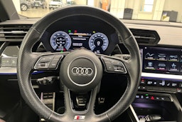 sininen Audi A3 2021 kuva 17.