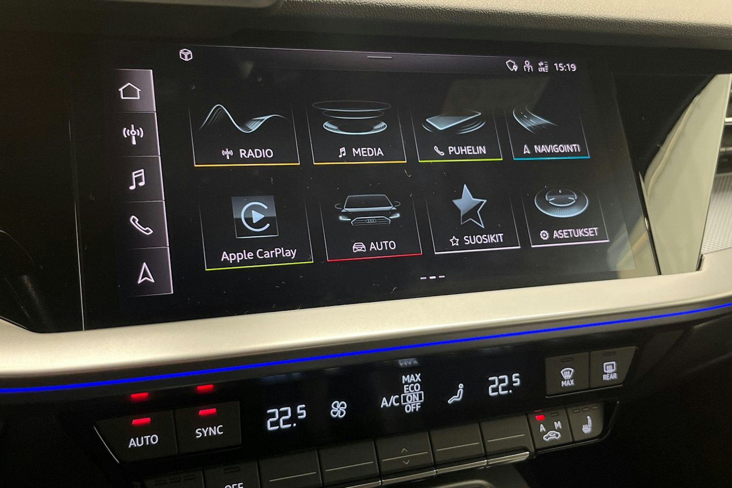 sininen Audi A3 2021 kuva 22.