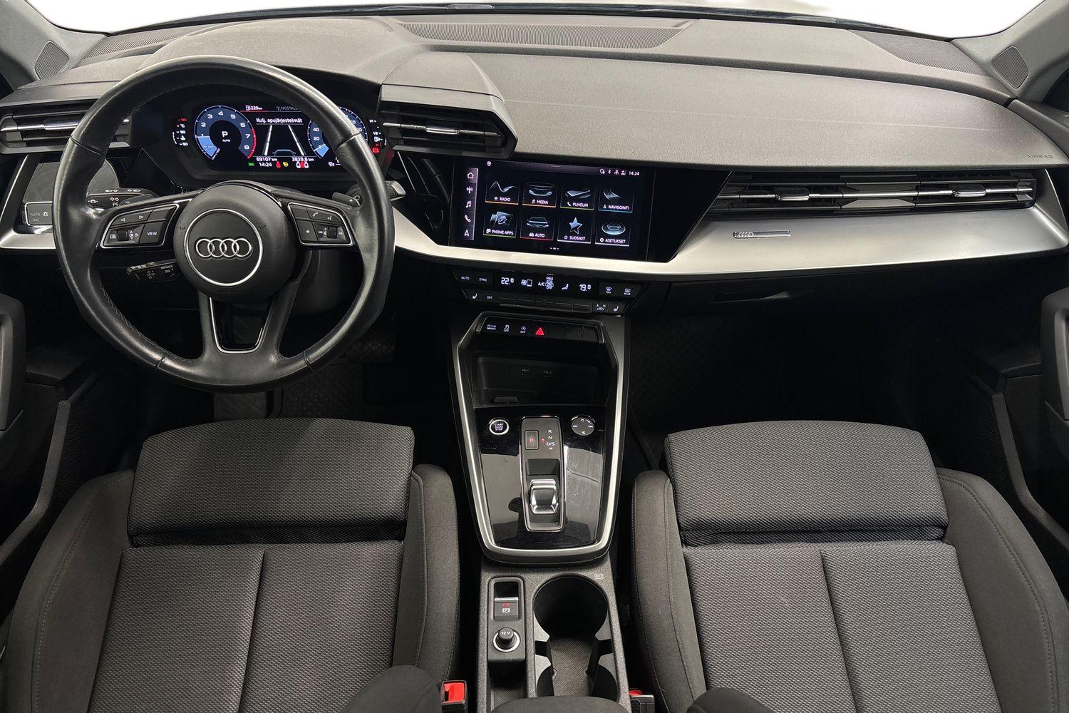 Audi A3 2021, kuva 7/28