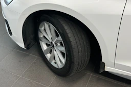 valkoinen Audi A3 2021 kuva 27.