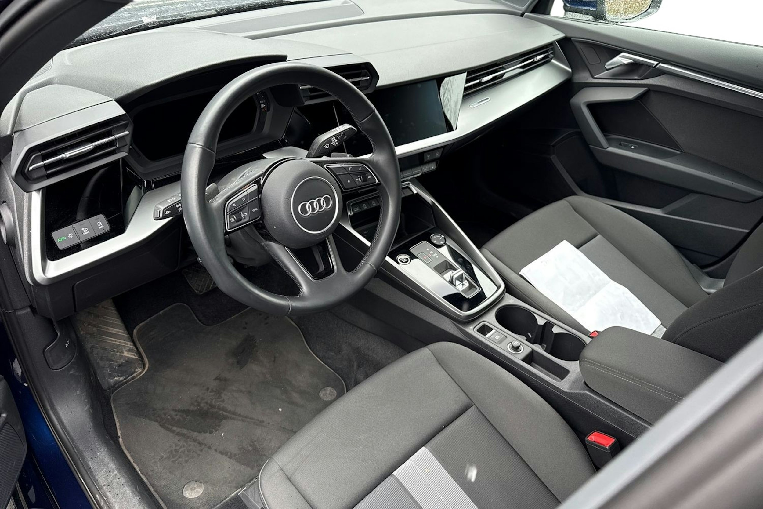 sininen Audi A3 2021 kuva 3.
