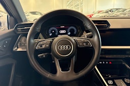 sininen Audi A3 2021 kuva 11.