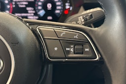 sininen Audi A3 2021 kuva 13.
