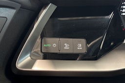sininen Audi A3 2021 kuva 16.