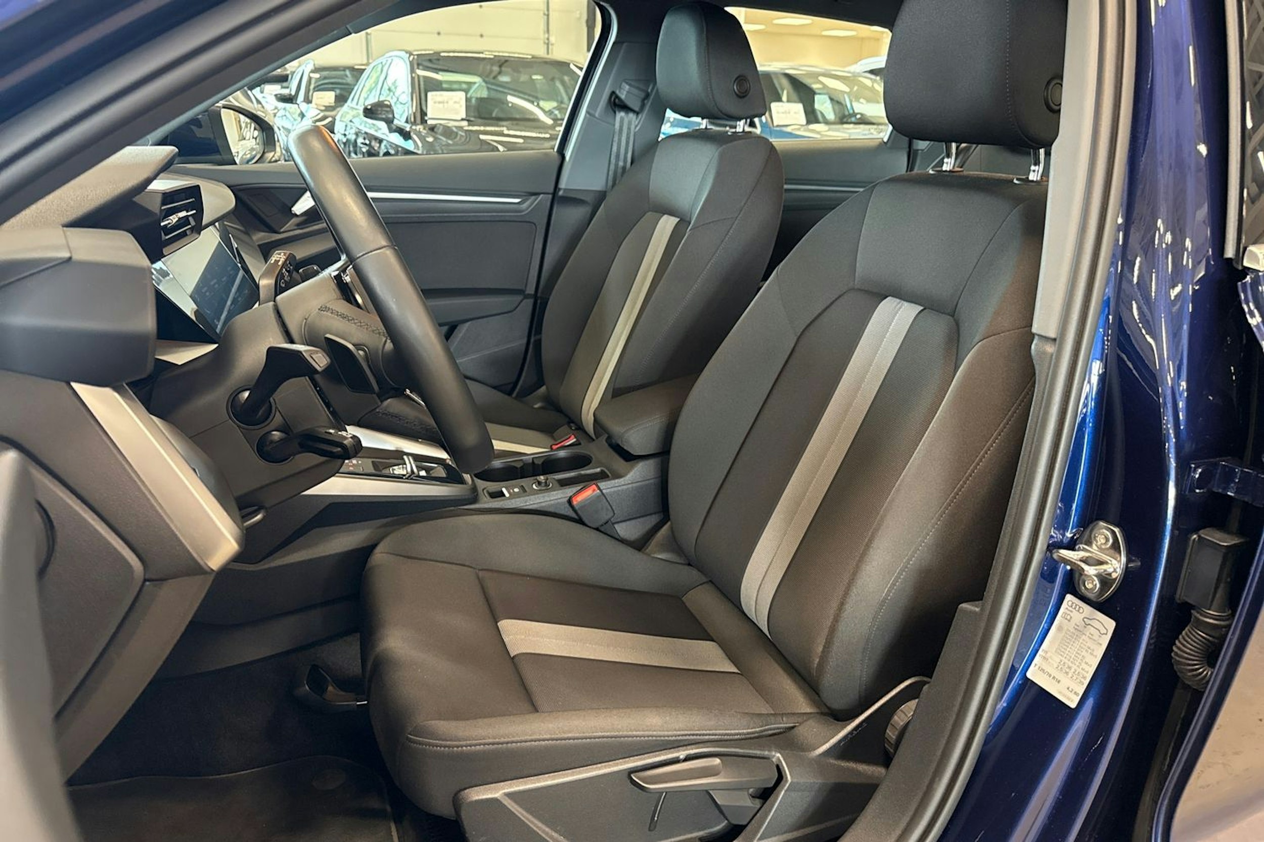 sininen Audi A3 2021 kuva 21.