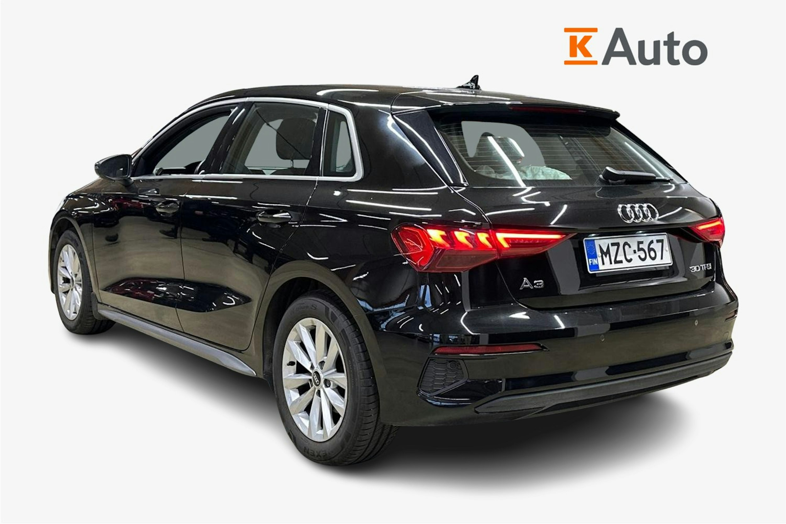 musta Audi A3 2021 kuva 2.