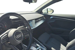 valkoinen Audi A3 2021 kuva 3.