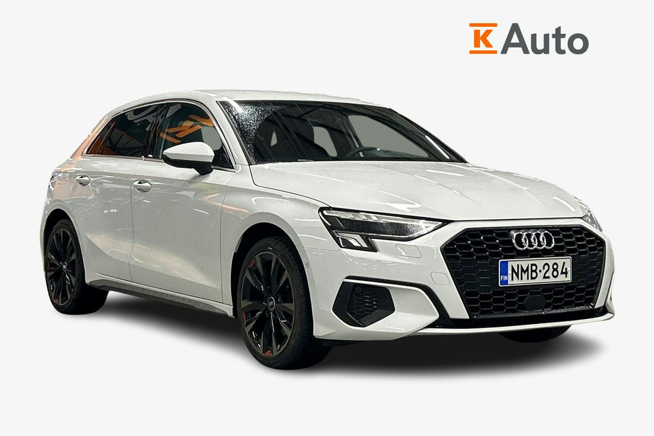 valkoinen Audi A3 2021 kuva 1.