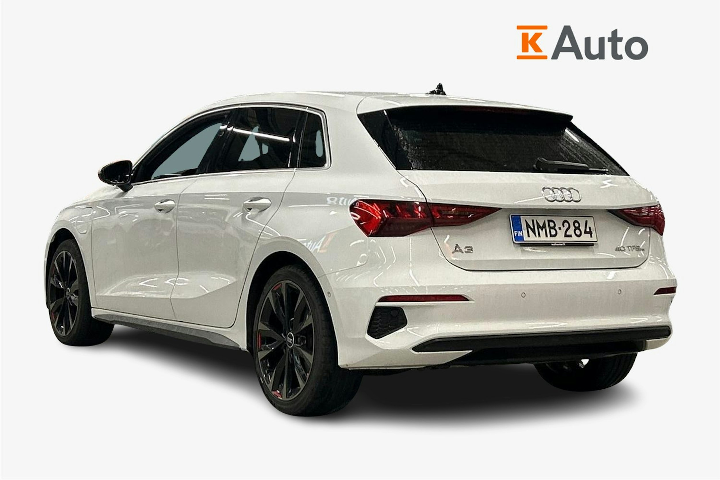 valkoinen Audi A3 2021 kuva 2.