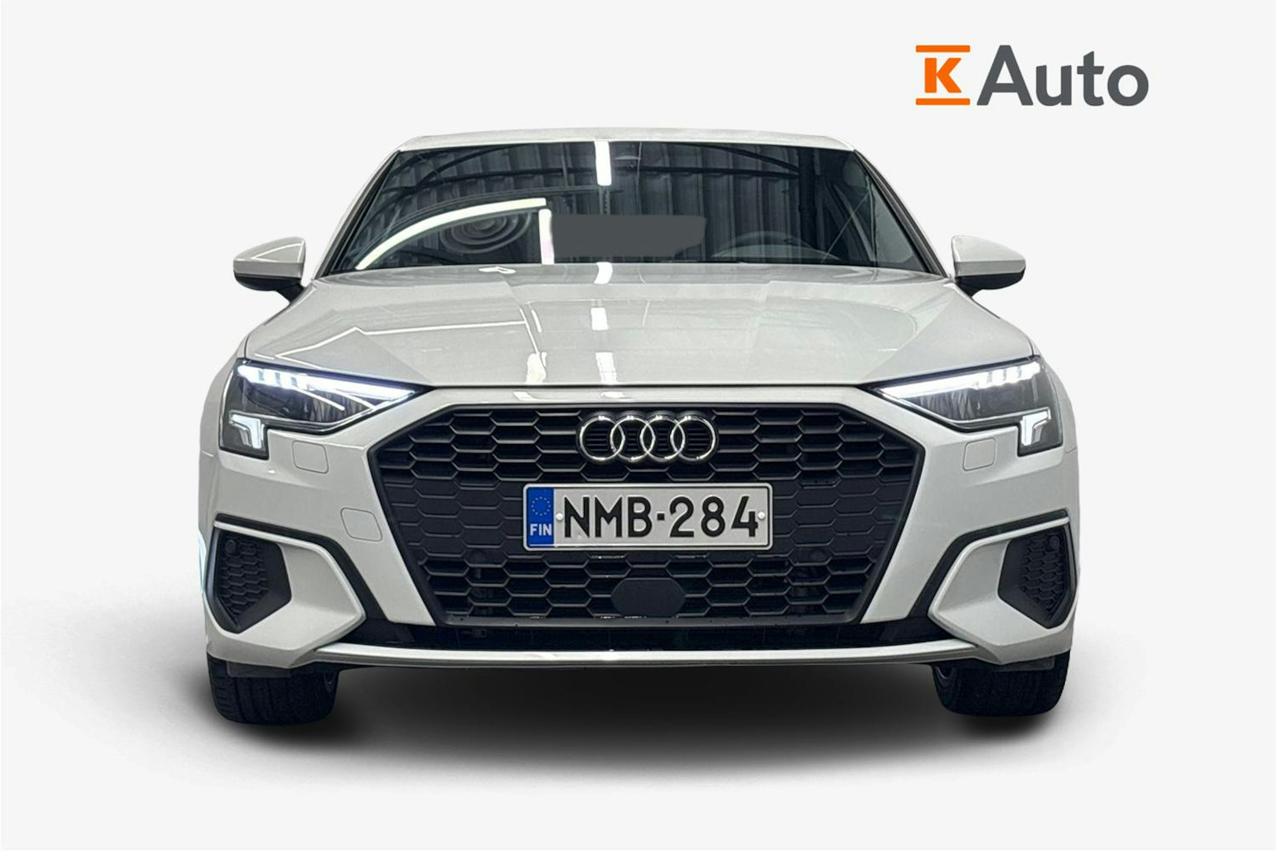 valkoinen Audi A3 2021 kuva 5.