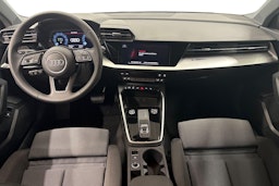 valkoinen Audi A3 2021 kuva 9.