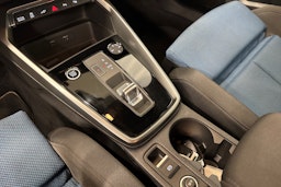 sininen Audi A3 2021 kuva 17.