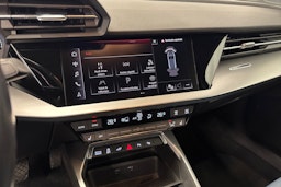 sininen Audi A3 2021 kuva 18.