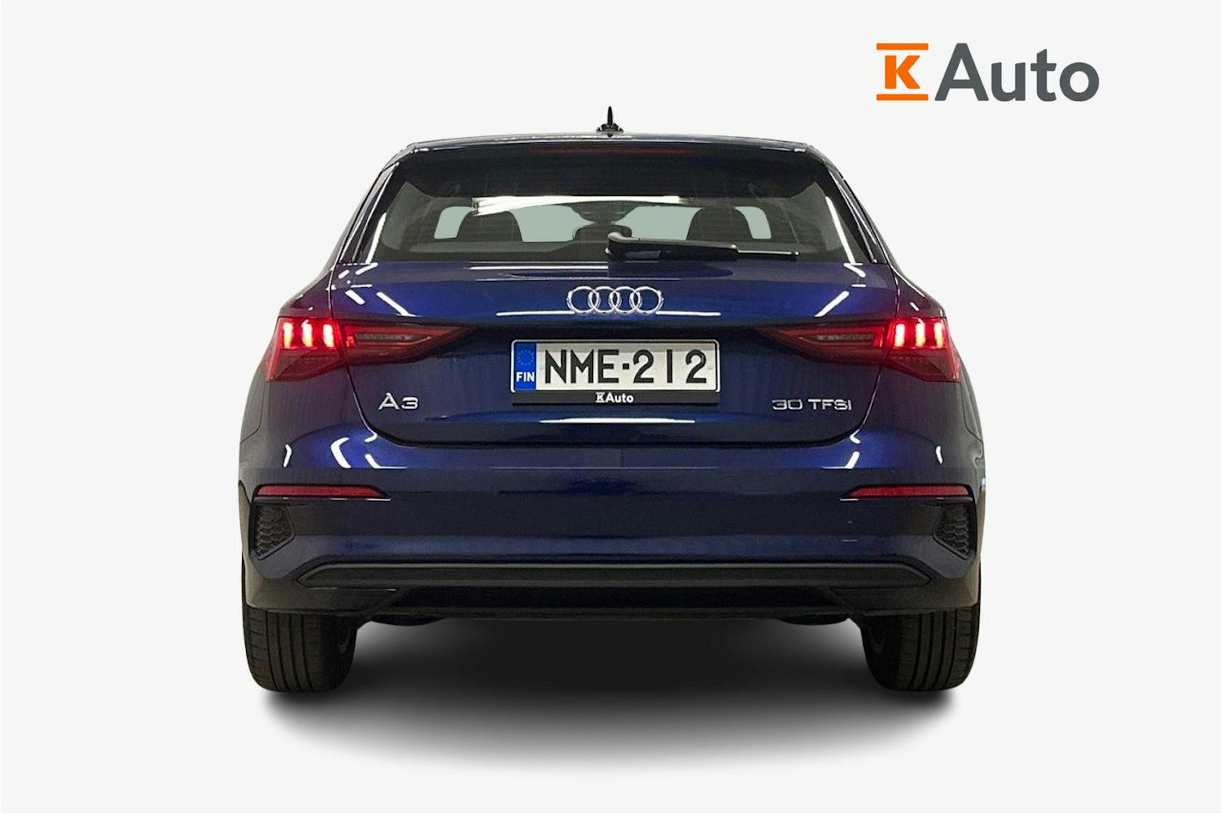 sininen Audi A3 2021 kuva 3.