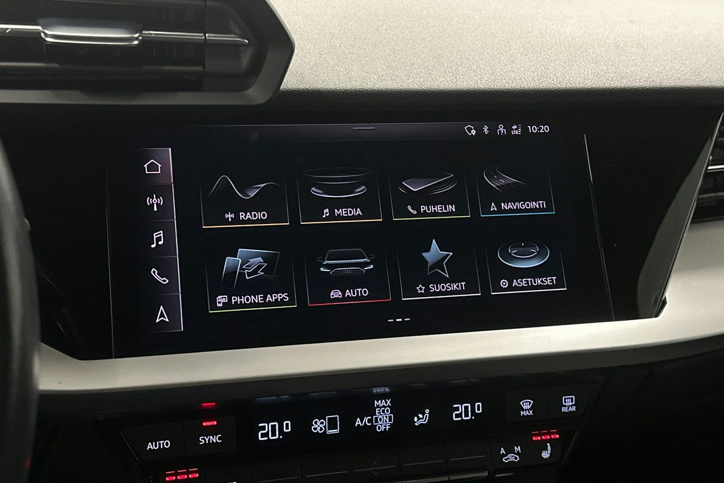 sininen Audi A3 2021 kuva 22.