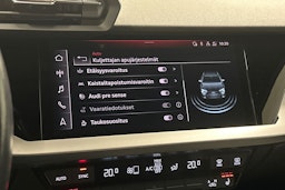 sininen Audi A3 2021 kuva 25.