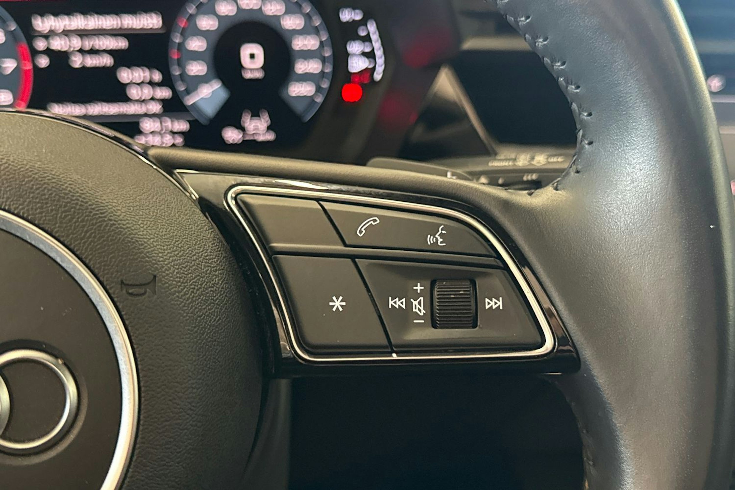 hopea Audi A3 2021 kuva 16.