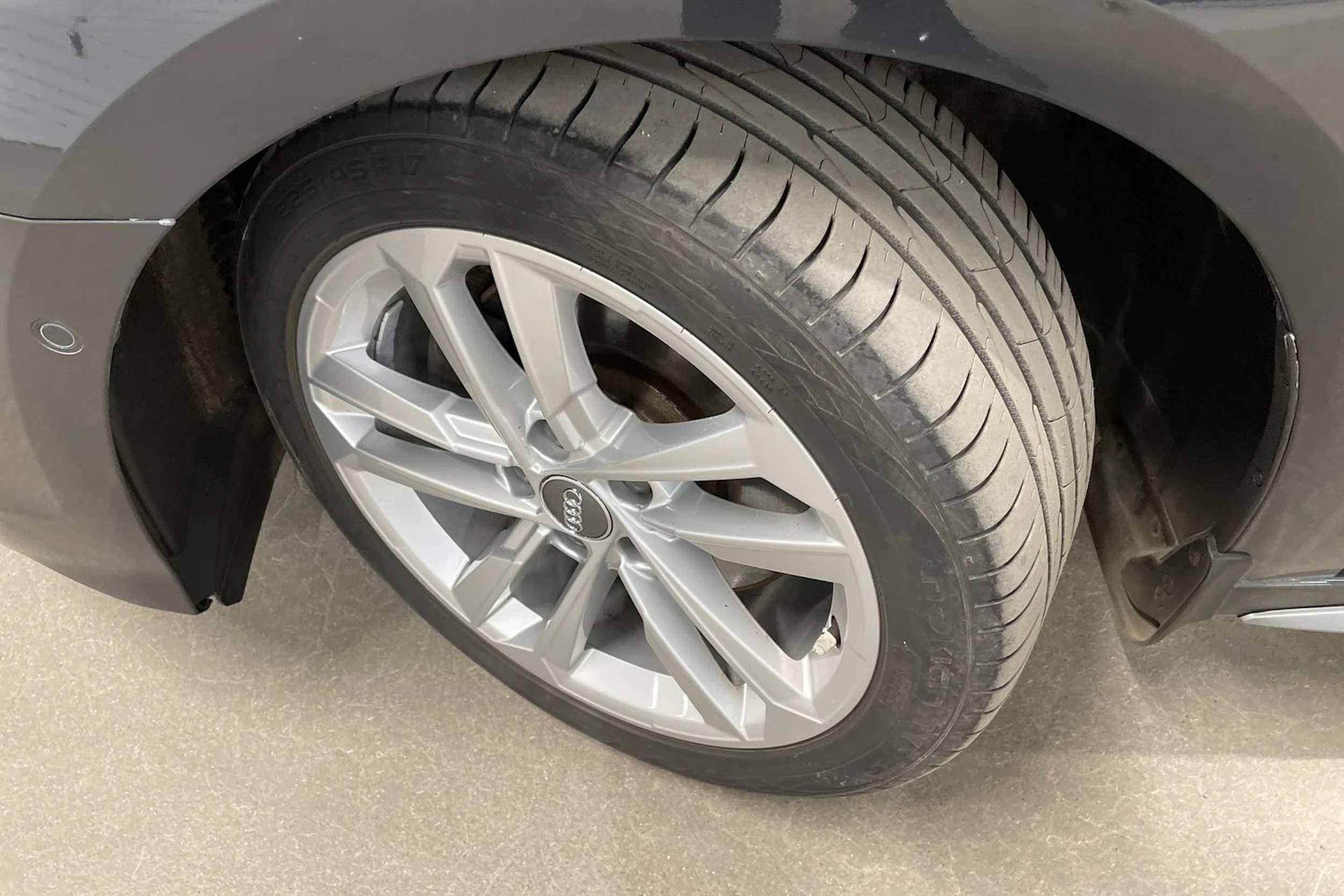 harmaa Audi A3 2021 kuva 10.