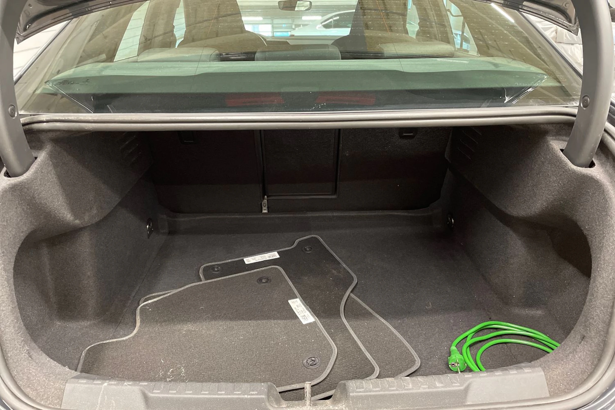 harmaa Audi A3 2021 kuva 11.