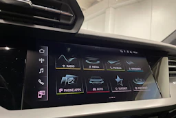 harmaa Audi A3 2021 kuva 13.