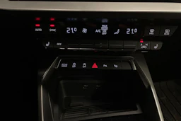 harmaa Audi A3 2021 kuva 18.