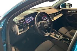 Sininen Audi A3 2021 kuva 8.