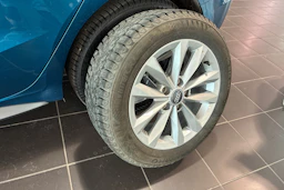 Sininen Audi A3 2021 kuva 13.