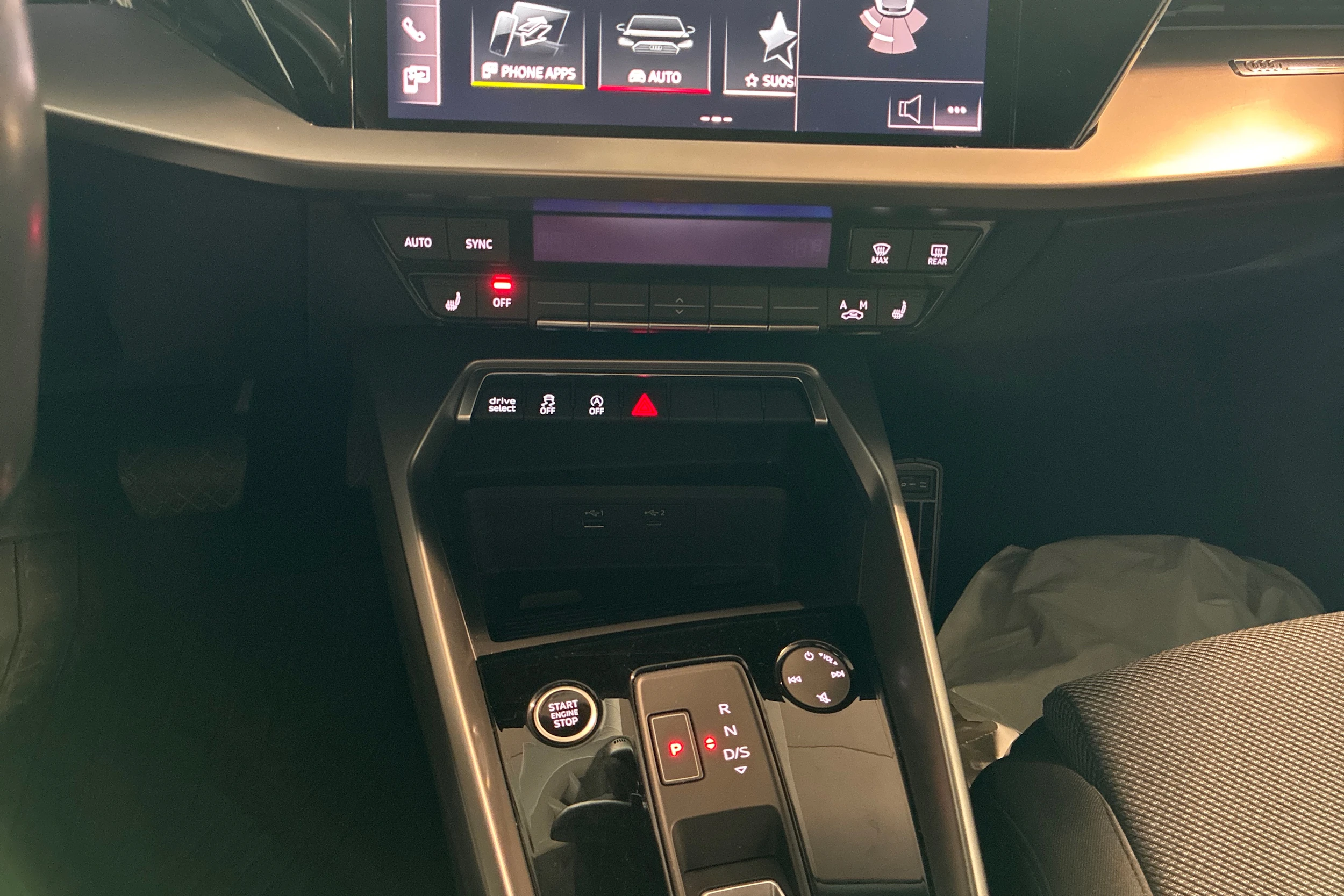 Sininen Audi A3 2021 kuva 24.