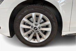 valkoinen Audi A3 2021 kuva 11.