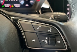 valkoinen Audi A3 2021 kuva 16.