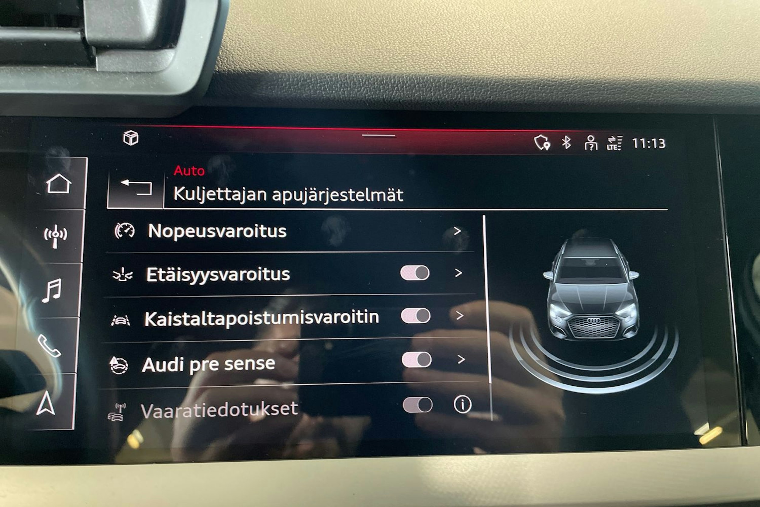 valkoinen Audi A3 2021 kuva 27.