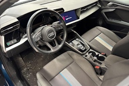 sininen Audi A3 2021 kuva 3.