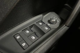Valkoinen Audi A3 2021 kuva 11.