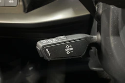 Valkoinen Audi A3 2021 kuva 14.
