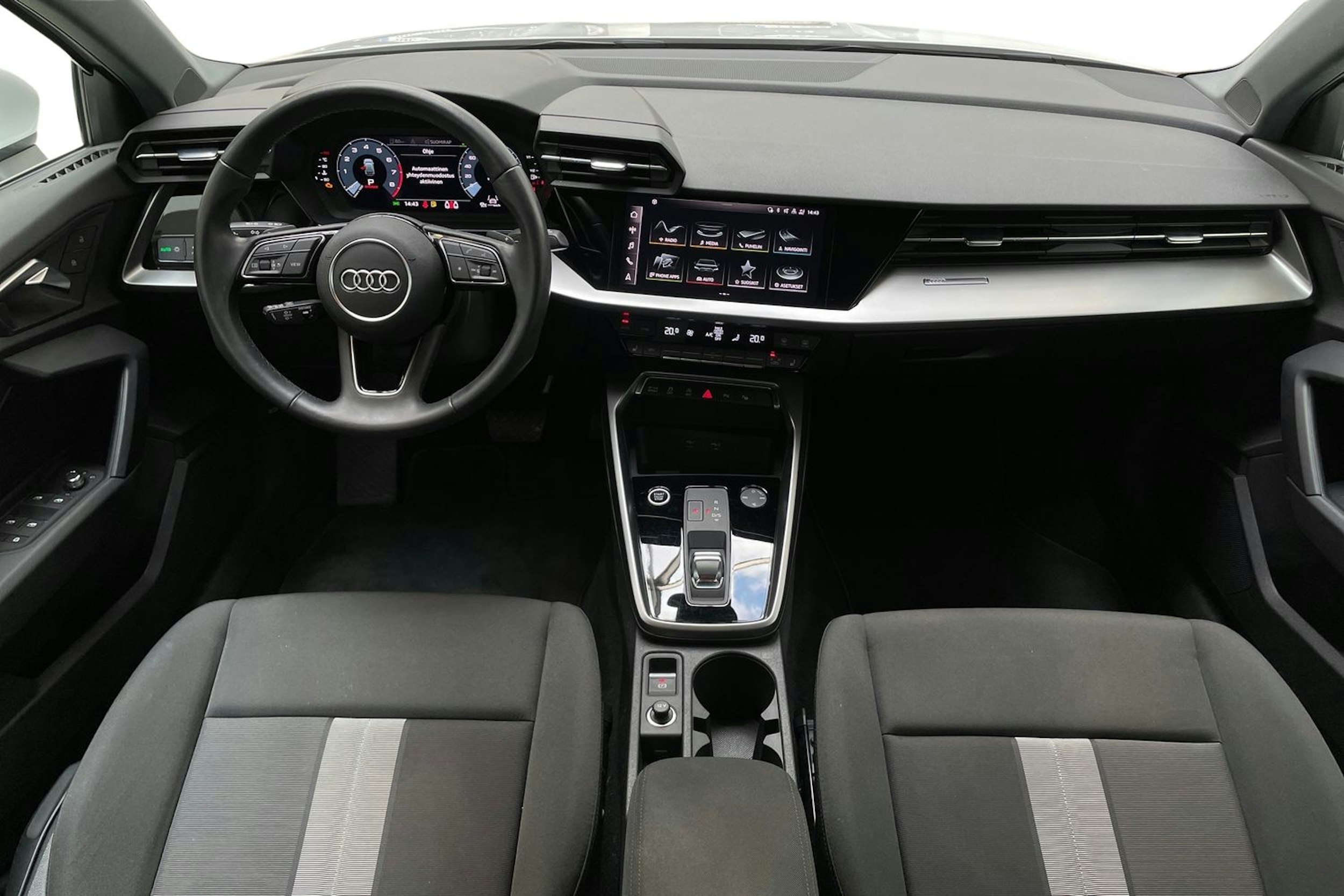 valkoinen Audi A3 2021 kuva 9.