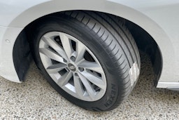valkoinen Audi A3 2021 kuva 13.