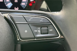 valkoinen Audi A3 2021 kuva 17.