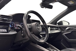 musta Audi A3 2021 kuva 7.