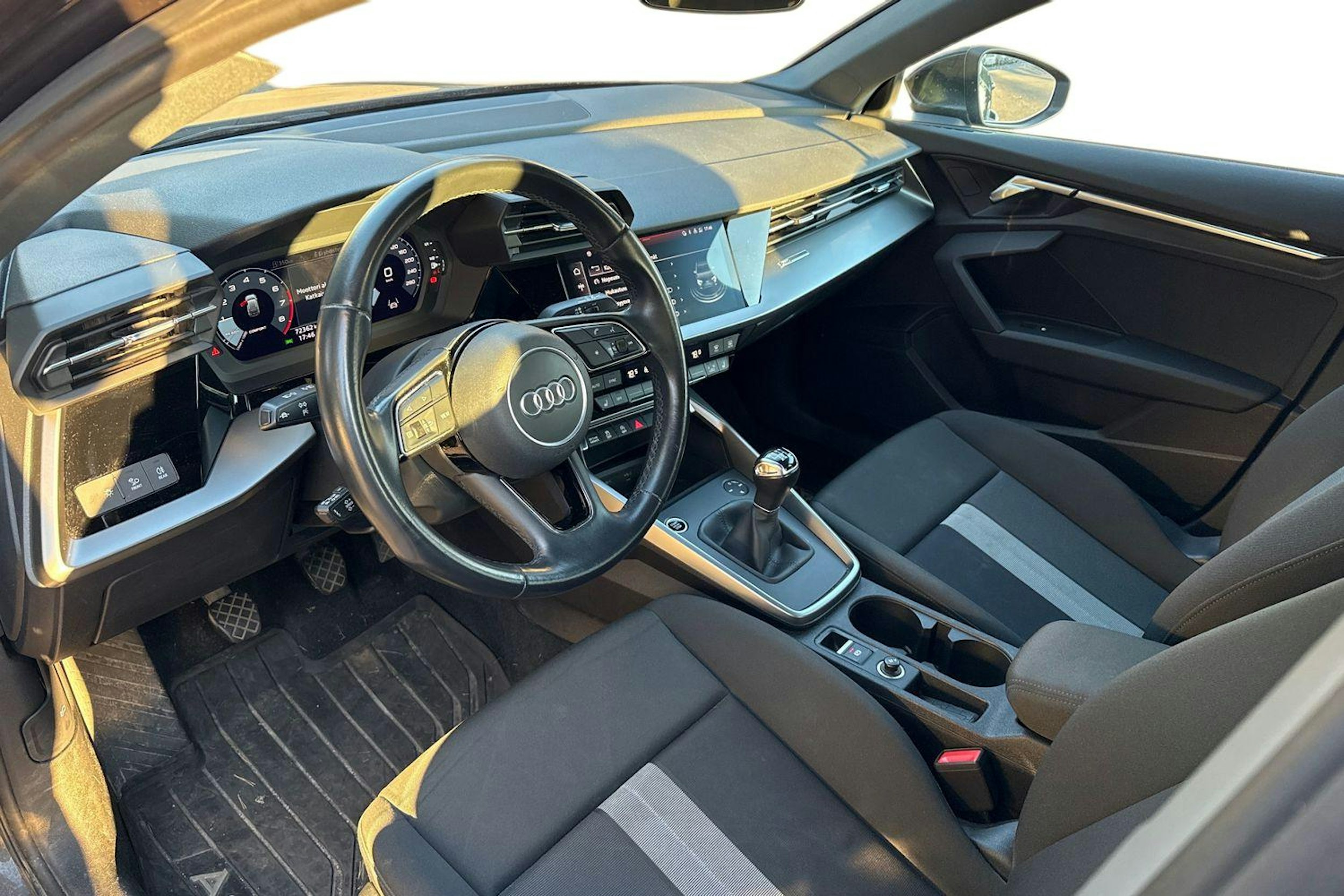 harmaa Audi A3 2021 kuva 3.