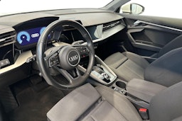 valkoinen Audi A3 2021 kuva 7.