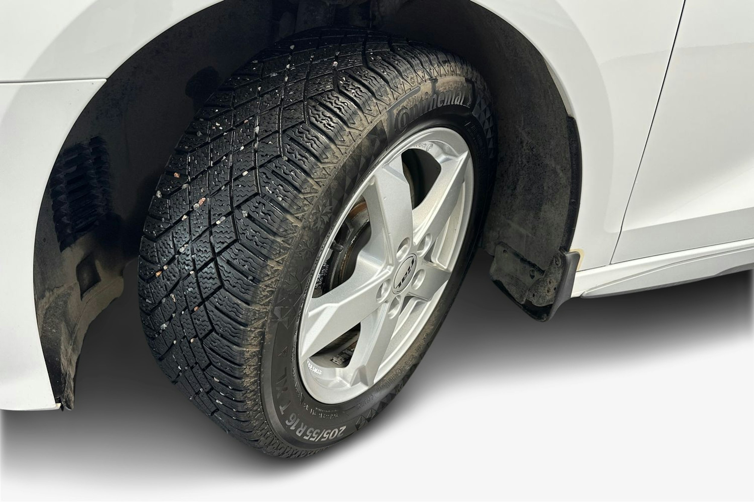 valkoinen Audi A3 2021 kuva 11.