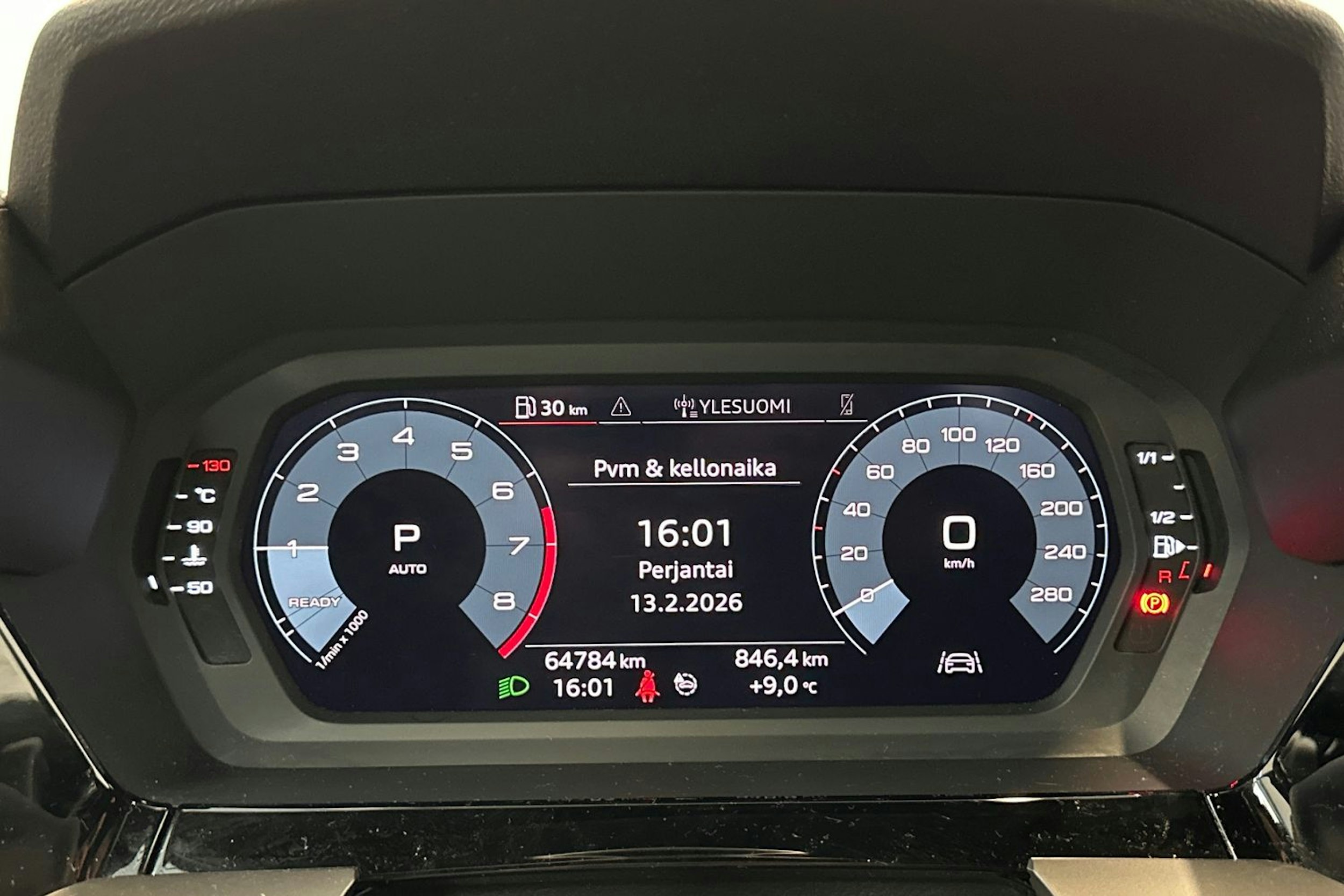 valkoinen Audi A3 2021 kuva 14.